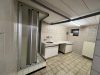 Doppelhaushälfte mit Sanierungsbedarf in Bahnhofsnähe - Dusche im Keller