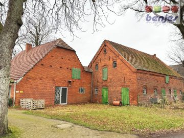 Kleiner Resthof zur Sanierung oder 1.700 m² Baugrundstück mit 12.800 m² Ackerland vor den Toren Bremens, 28844 Weyhe / Melchiorshausen, Bauernhaus