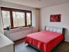 Ruhig, sonnig und mit Fahrstuhl - mit Traumausblick ins Grüne! - Schlafzimmer
