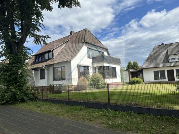Wohnung im 1. Obergeschoss in zentraler Lage, 27211 Bassum, Etagenwohnung