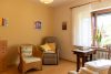 Großes Einfamilienhaus mit Einliegerwohnung in idyllischer Wohnlage von Stuhr Stelle! - Schlafzimmer EG