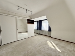 Großzügiges EFH mit Pool & Garten in Alt-Stuhr - Schlafzimmer mit