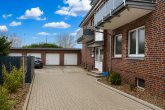 3-Zimmer-Obergeschosswohnung mit Balkon und Garage in Weyhe-Dreye - Einfahrt