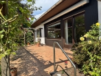 Komfortabler Walmdachbungalow mit Sauna in attraktiver Wohnlage - Zugang zur Terrasse