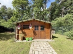 DHH mit Wohnküche, Kamin und Doppelgarage - Gartenholzhaus
