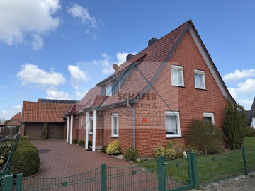 Freistehendes Einfamilienhaus mit Einliegerwohnung zu verkaufen, 27211 Bassum, Einfamilienhaus