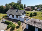 Familienleben auf einer Ebene: Charmanter Bungalow mit großem Garten - Ansicht von Norden