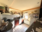 Wohnhaus mit Garage, Hobbybereich & Pool – vielseitig nutzbar - Küche