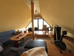 Wohnhaus mit Garage, Hobbybereich & Pool – vielseitig nutzbar - Wohnbereich Dachgeschoss