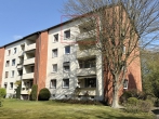 Helle 3-Zimmer-Wohnung mit Loggia in Huchting - Rückwärtige Hausansicht