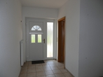 Ideal für das Paar: Ebenerdiger Bungalow von 2005 - gefliester Flur
