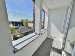 Frisch renoviert, sofort beziehbar, im Herzen von Brinkum! - Loggia