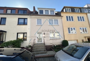 Reihenhaus mit zwei Wohneinheiten in Schwachhausen zu verkaufen, 28211 Bremen, Reihenhaus