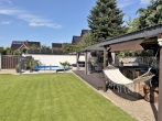Einziehen und genießen! Modernisiertes Haus mit Traumgarten und Pool! - traumhafter Garten