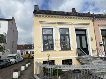 Schöne Doppelhaushälfte in bevorzugter Lage von Bremen, 28203 Bremen, Doppelhaushälfte