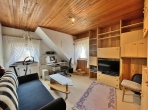 Doppelhaushälfte mit viel Potenzial! - Zimmer 1 OG Haus 2