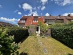 Kleine Oase mit großem Charme! - rückwärtige Ansicht Haus und Garten