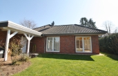 Alles was das Herz begehrt – traumhafter Bungalow in Bestlage von Leeste! - hintere Hausansicht