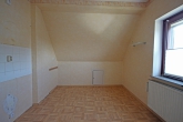 RESERVIERT! Viel Platz für Ihre Ideen: EFH mit großem Potenzial in ruhiger Randlage - Zimmer, Küche