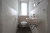 Gut vermietete 3-Zimmer-Wohnung in Weyhe-Leeste – mit Terrasse, Garten & Garage - Gäste-WC