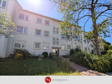Mit Garage in Huchting: Helle 3-Zimmer-Wohnung, 28259 Bremen, Dachgeschosswohnung