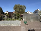 Eigennutzung mit tollem Garten und zusätzlicher Rendite! - rückwärtiges Haus / Süd-Garten