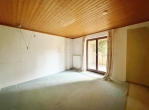Freistehendes Einfamilienhaus mit Garten & Ausbaupotenzial - Schlafzimmer