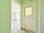 Ruhig gelegen! Drei-Zimmer-Wohnung mit Südwest-Balkon! - Flur