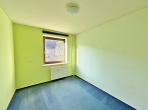 Ruhig gelegen! Drei-Zimmer-Wohnung mit Südwest-Balkon! - Kinderzimmer
