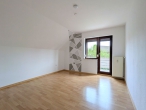 Ruhige 3-Zimmer-Dachgeschosswohnung in Syke-Ristedt - Schlafzimmer