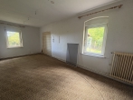 In Alleinlage individuell oder gemeinsam wohnen: Hofstelle mit zwei Wohnhäusern - Wohnzimmer Nr. 12: weiteres Zimmer