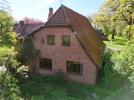 Romantisches Landhaus mit Charme und parkähnlichem Grundstück - Rückseite Wohnhaus