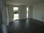 Etagenwohnung mit großem Südbalkon und Garage! - Wohnzimmer