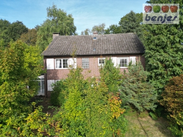 Großzügiges Wohnen mit Perspektive: Repräsentatives Zweifamilienhaus in zentraler Dorflage, 27305 Bruchhausen-Vilsen, Zweifamilienhaus