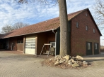 Malerische Hofstelle in naturnaher Umgebung - Perfekt für Familie und Beruf unter einem Dach! - Halle mit Durchfahrt