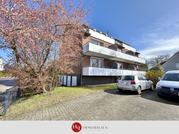 Vielseitig nutzbar – gut geschnitten mit Balkon in Delmenhorst, 27751 Delmenhorst, Dachgeschosswohnung