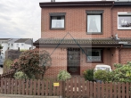Gepflegtes Reihenendhaus mit überdachter Terrasse und Garten in Delmenhorst - Titelbild