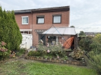 Gepflegtes Reihenendhaus mit überdachter Terrasse und Garten in Delmenhorst - Bild