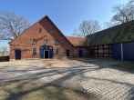 Historisches Bauernhaus mit Scheune & Stall – viel Raum für Ihre Vision - Hofansicht