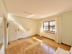 Altersgerechter Bungalow mit pflegeleichtem Garten und Garage! - ...Schlafzimmer