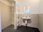Flüsseviertel: Hochparterre-Wohnung mit Terrasse! - Duschbad