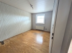Charmantes Reihenmittelhaus mit Garage und gepflegtem Garten - Kinderzimmer