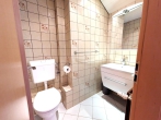 Charmantes Reihenmittelhaus mit Garage und gepflegtem Garten - WC