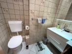 Charmantes Reihenmittelhaus mit Garage und gepflegtem Garten - Bad