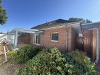 Modern und barrierefrei: Komfortabler Bungalow in zentraler Lage - Ruhig und zentral gelegen