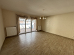 Modern und barrierefrei: Komfortabler Bungalow in zentraler Lage - Großzügiges Wohnzimmer