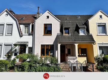 Stilvolles Familienhaus in der Bremer Neustadt!, 28199 Bremen, Reihenhaus