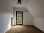 Charme trifft Potenzial: solides Haus, Garage & Garten - Kinderzimmer OG