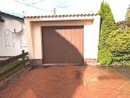 Charme trifft Potenzial: solides Haus, Garage & Garten - Garage