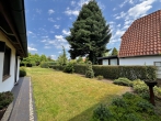 Mehr als eine Doppelhaushälfte – im beliebten Grolland! - Blick aus dem Essbereich in den Garten